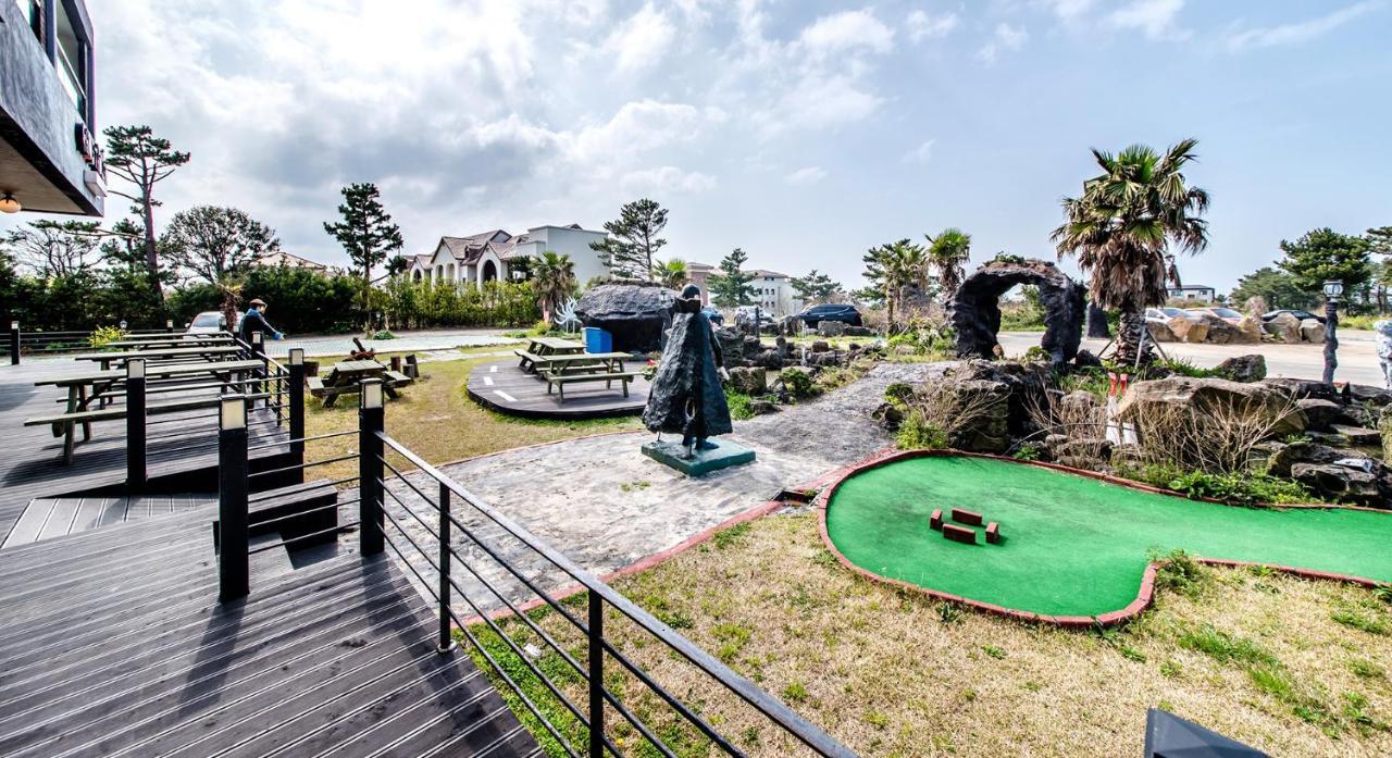 Ghost House Villa Jeju Exteriör bild